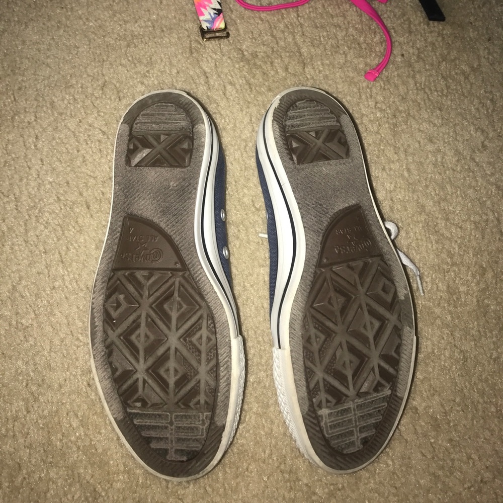 converse - Picture 2 of 2